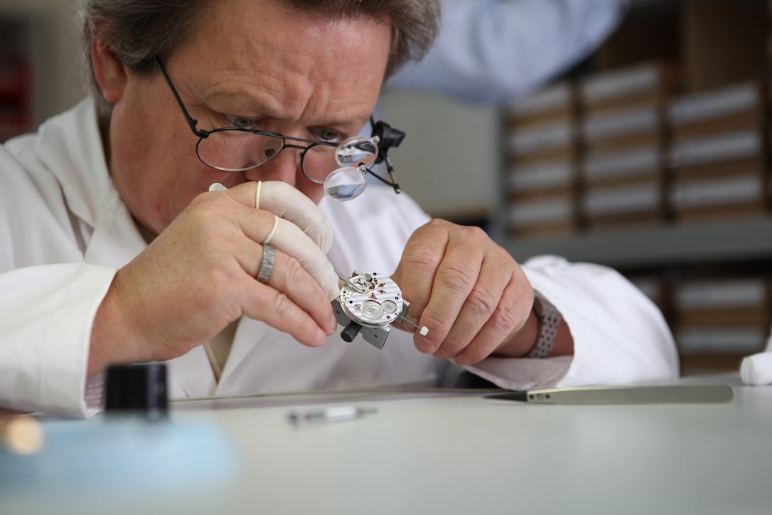Chemistry brand watches outlet